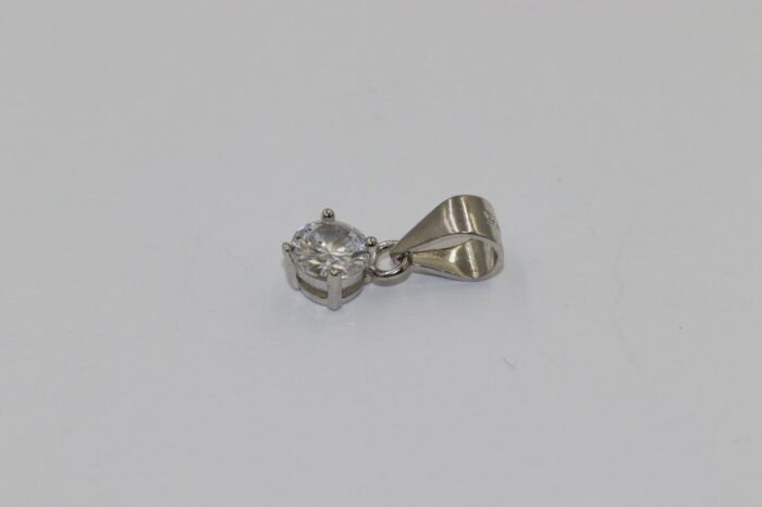 Änhanger mit Kette 33