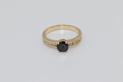 Damen Fingerringe, Edelstahl, Vergoldet, Wasserfest, Zirkonia-Weiss, Rund-Schwarz-Saphir, Grösse 56, A173