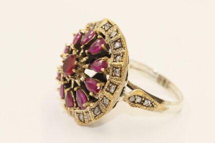 Damen Silberring 925 Vergoldet mit Zirkonia Weiß und Rotem Saphir – Größe 58