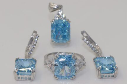 Silber 925, Aquamarin-Zirkonia-Stein, Damenringe-Grösse 54, Ohrringe-Länge: 3cm, Anhänger-Länge: 2.6cm, ARO11